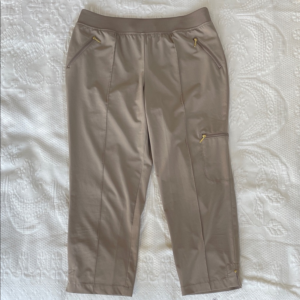 Chico's Xenergy Taupe Cropped Pull-On Pants with Zip Pockets